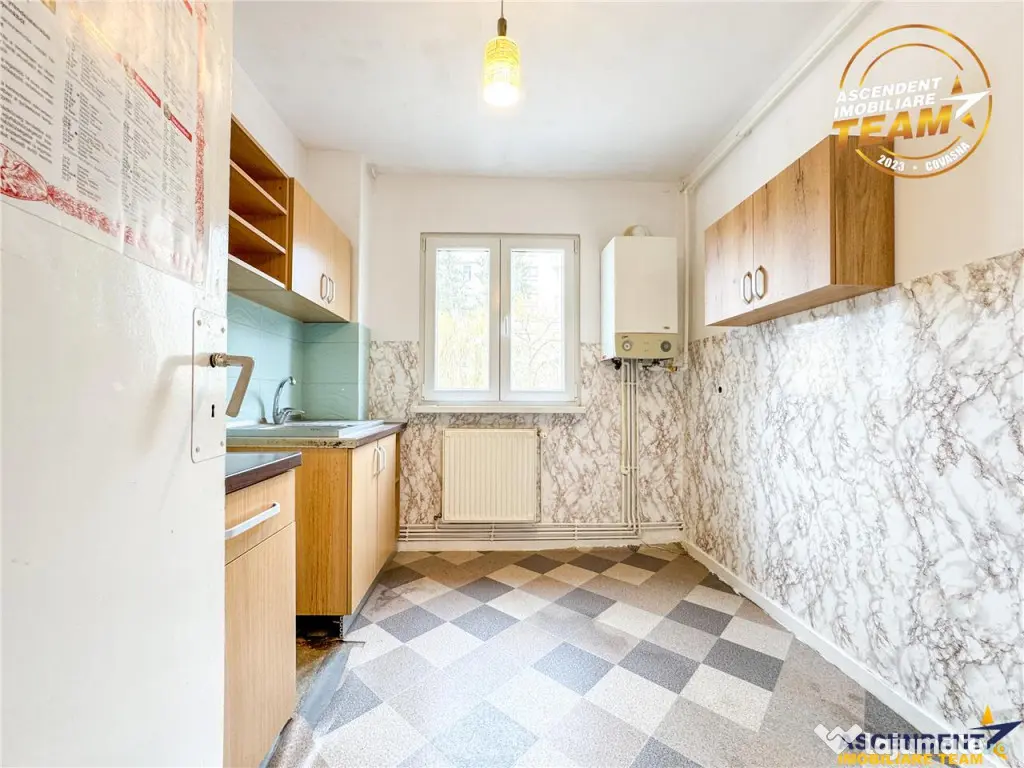 3D FILM! Apartament 3 camere,etaj 2, areal apreciabil, Simer