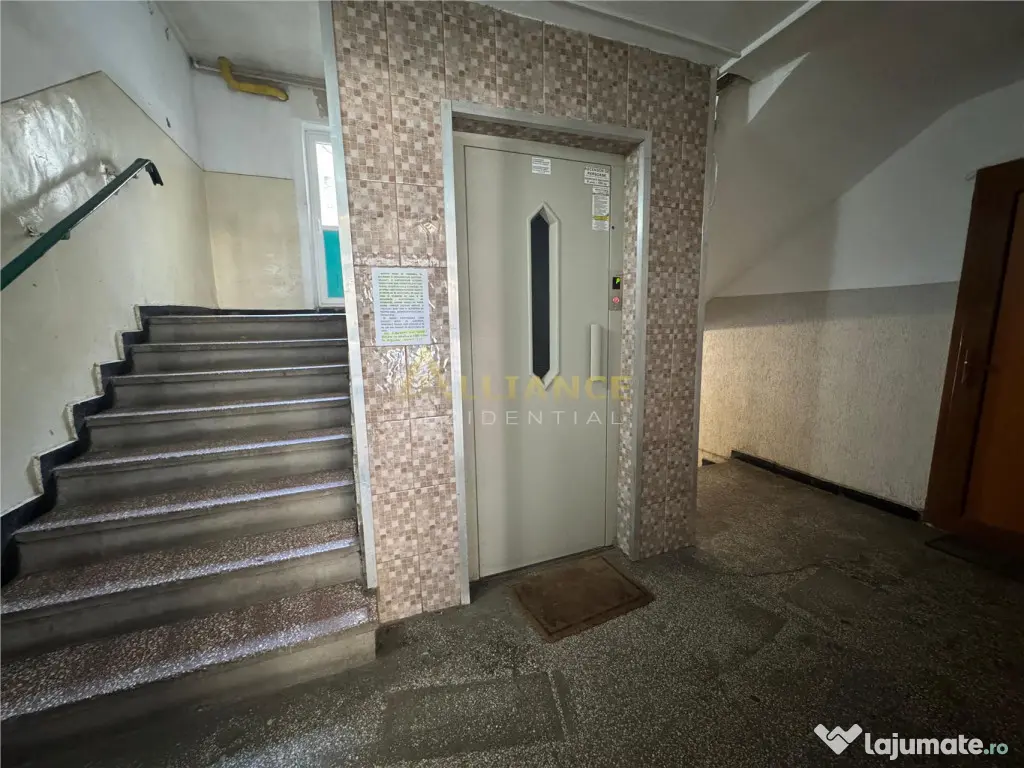 Bld. Tineretului Ap 2 cam Et 7 din 10 bloc 1981