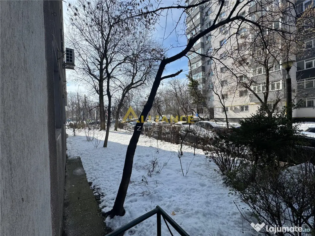 Bld. Tineretului Ap 2 cam Et 7 din 10 bloc 1981