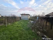 Casă / Vilă cu 4 camere de vânzare în zona Periferie