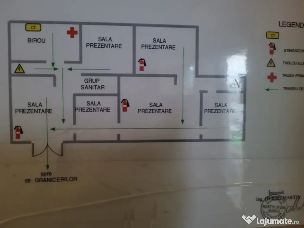 Spațiu comercial, 119 mp, vitrină stradală, zona Hotvon