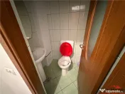 Apartament 3 camere, parter, 70mp , stradal, zona Centrala - 