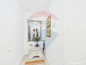 Casă / Vilă cu 3 camere de vânzare 