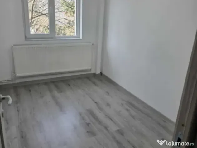 Apartament 2 camere, semidecomandat - zona Grivitei