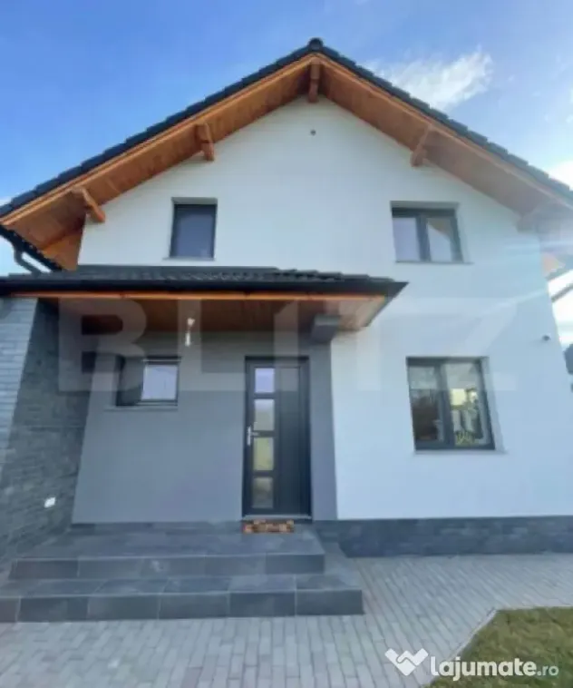 Casa 4 camere, 133 mp, zona Sacele