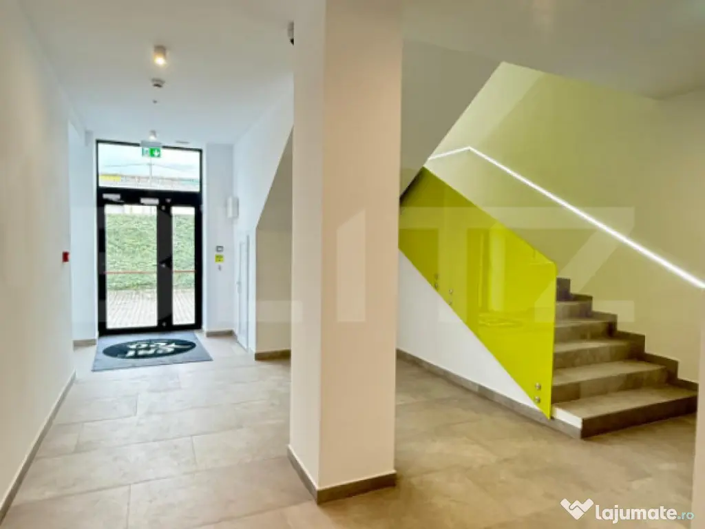 Hala cu inaltime generoasa, parter, acces asfalt