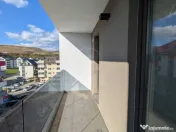 Apartament de 2 camere, decomandat, zona Tinertului 