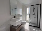 Apartament de 2 camere, decomandat, zona Tinertului 