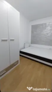 Apartament 3 camere et.1,balcon inchis, parcare Floresti 