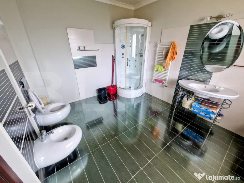 Proprietate Premium – Spațiu și Versatilitate pentru Loc