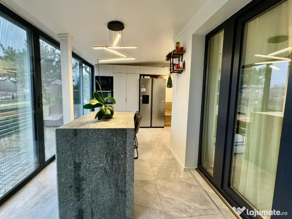 COSMOPOLIS - Apartament 3 camere mobilat si utilat, parter