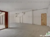 Spatiu comercial ideal bistro/cafenea cu 10 mp curte langa P 