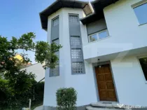 Casa de inchiriat, 150 mp, zona Bulevardul Castanilor