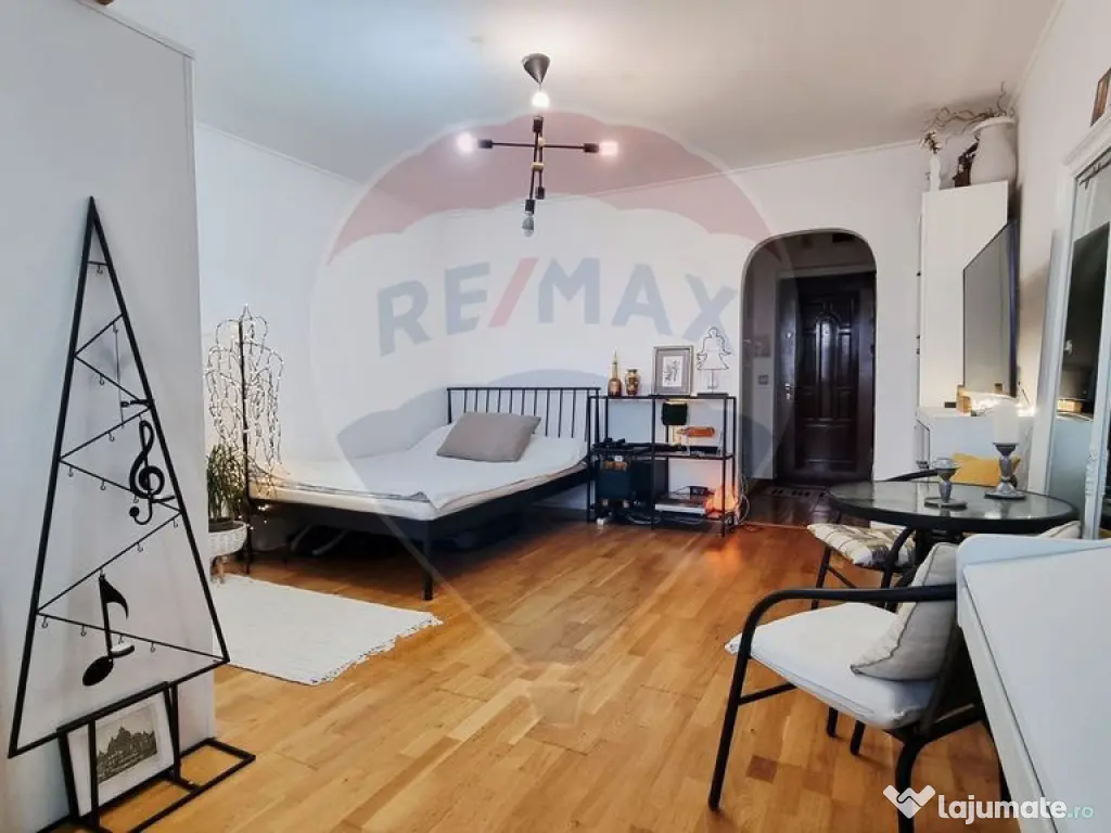 Garsoniera de vânzare metrou Costin Georgian