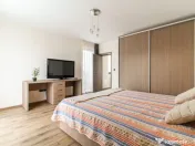 Casa LA CHEIE cu 5 camere si 4 bai, 200 mp, aproape de LIDL, 