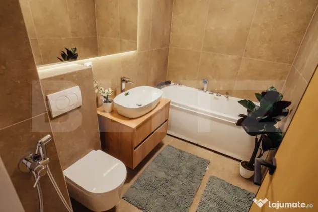 Apartament lu, 2 camere, 58 mp, intermediar, terasă, garaj,