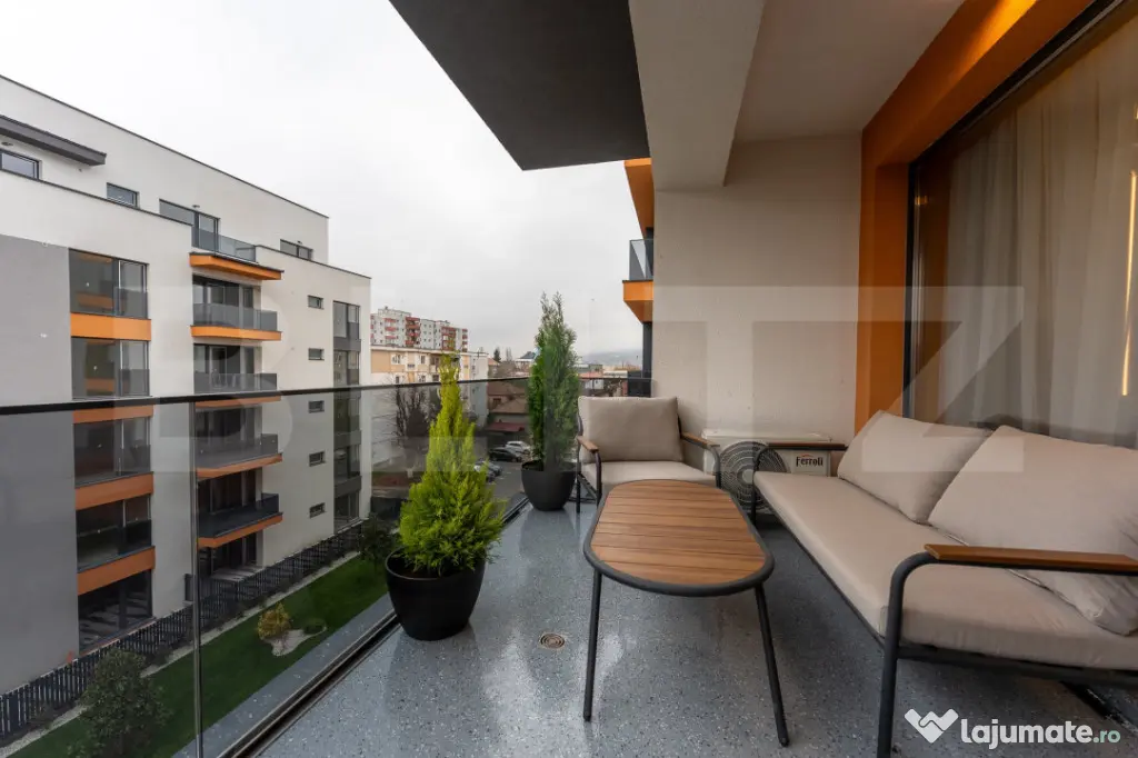 Apartament lu, 2 camere, 58 mp, intermediar, terasă, garaj,