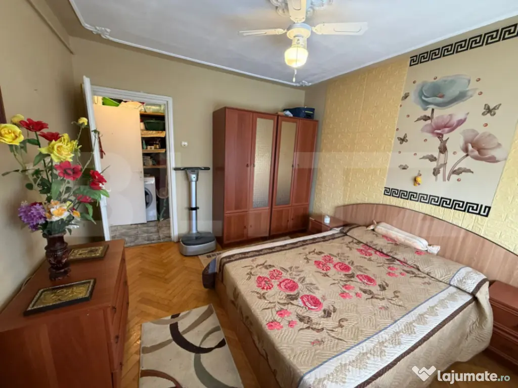 Apartament 3 camere, 54 mp, zona Tatarasi