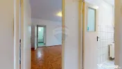 De vânzare: 2 camere, baie cu geam, etaj 2 