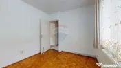 De vânzare: 2 camere, baie cu geam, etaj 2 