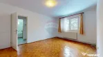 De vânzare: 2 camere, baie cu geam, etaj 2
