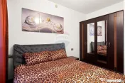 Apartament 3 camere Ared Uta 