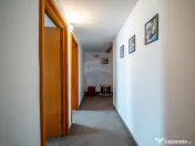 Apartament Busteni – Etaj Integral Vilă – 4 Camere 