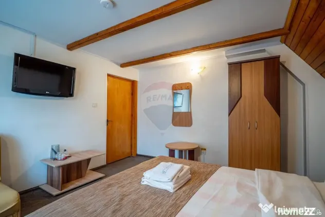 Apartament Busteni – Etaj Integral Vilă – 4 Camere