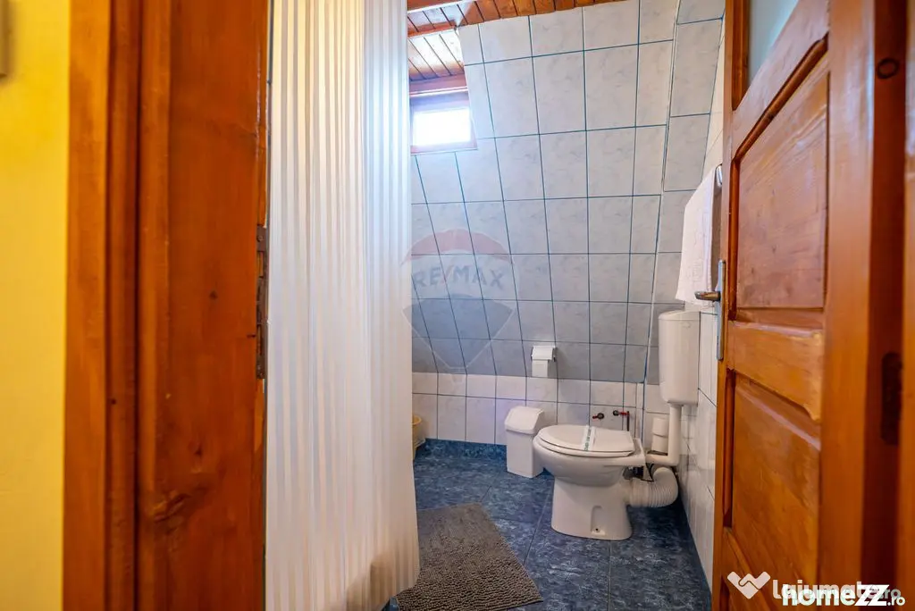 Apartament Busteni – Etaj Integral Vilă – 4 Camere