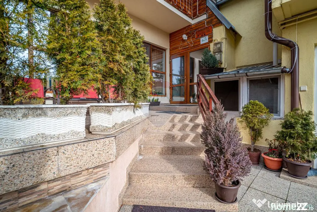Apartament Busteni – Etaj Integral Vilă – 4 Camere