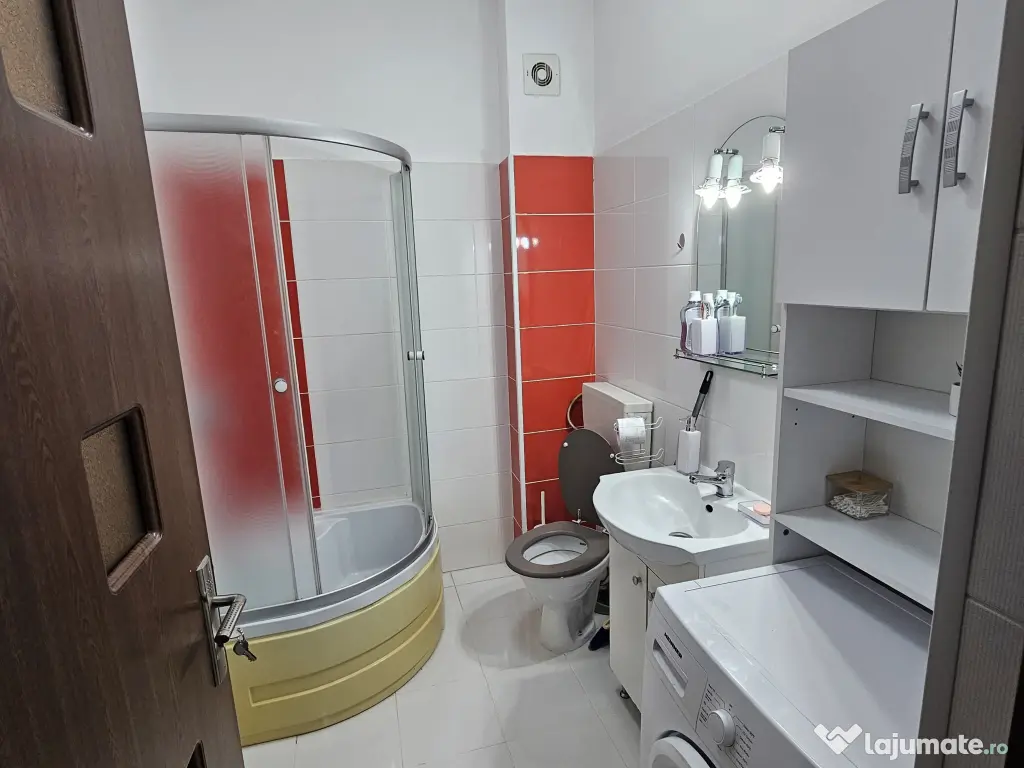 Garsonieră de închiriat–34mp, complet mobilată și utilată, Metalurgiei
