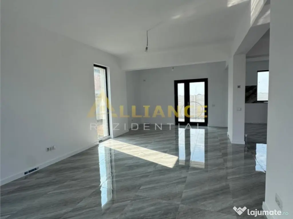 Teren 350mp - 4 Camere 3 Bai- Berceni - Gata de mutat