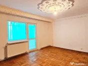 Apartament 3 camere decomandate,etaj 1,loc parcare si boxa,C.Romanului 