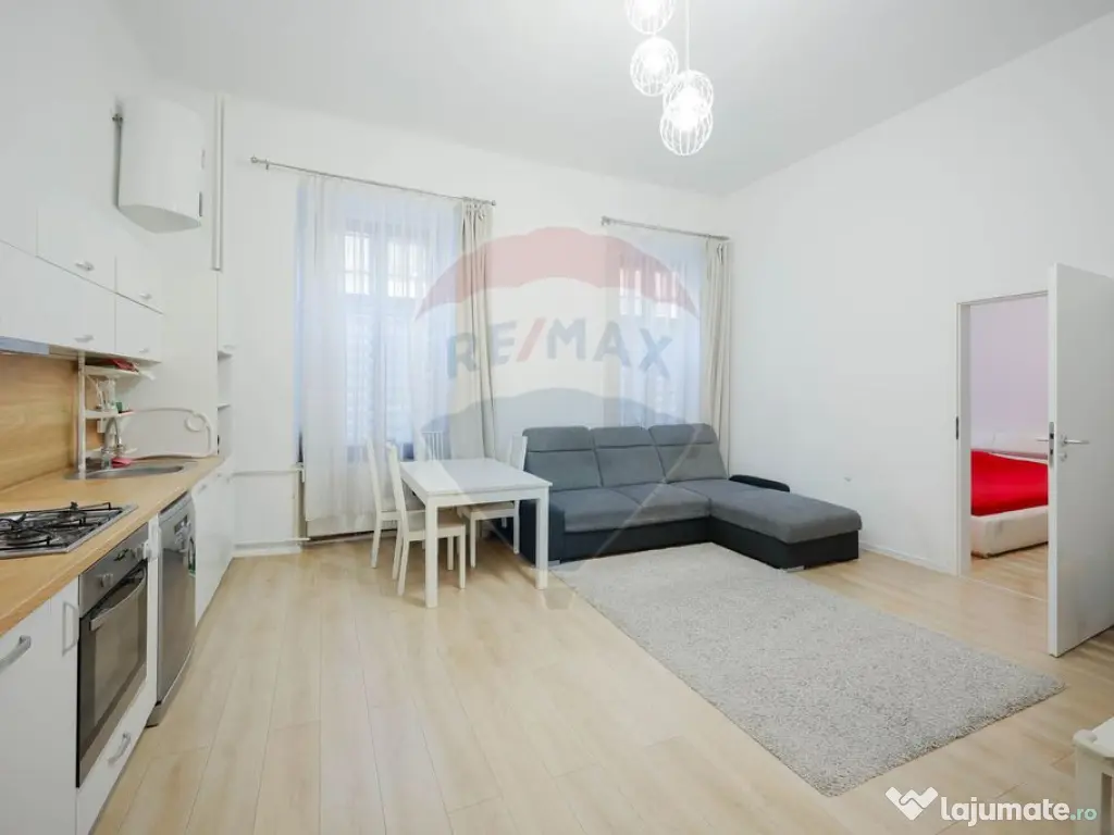 Apartament cu 3 camere de vânzare, ultracentral