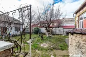 Apartament cu 3 Camere la Casă pe Strada I.L. Caragiale,... 