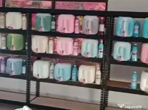 Rafturi modulare pentru expunere magazin sau pentru spațiul de depozitare