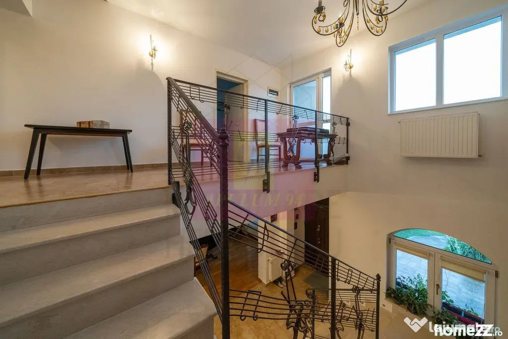 Vila superba in stil mediteranean Saftica- Corbeanca- COM... - Corbeanca (Bucuresti-Ilfov)