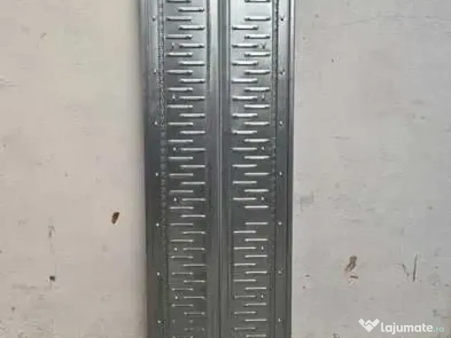 Podina zincata pentru schela
