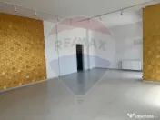 Spațiu comercial de închiriat 70 mp, în zona Universit... 