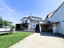Vilă 4 Dormitoare, Terasă mare și Garaj in Oras -Posibil