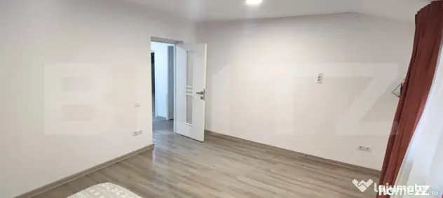 Vilă 4 Dormitoare, Terasă mare și Garaj in Oras -Posibil
