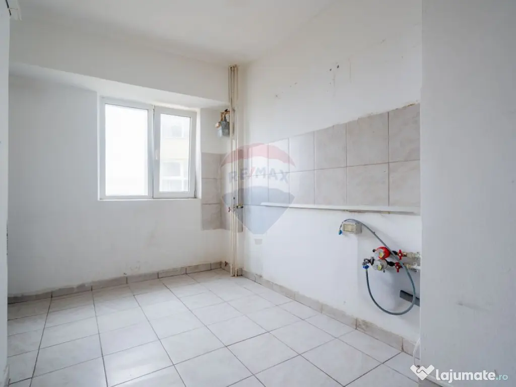 VANZARE 3 CAMERE DECOMANDAT cu VEDERE PANORAMICĂ LAC | E...