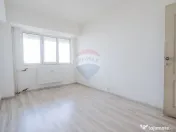 VANZARE 3 CAMERE DECOMANDAT cu VEDERE PANORAMICĂ LAC | E... 