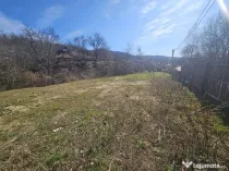 Teren 690 mp, deschidere 50 m, utilități – 1 km Prim?...