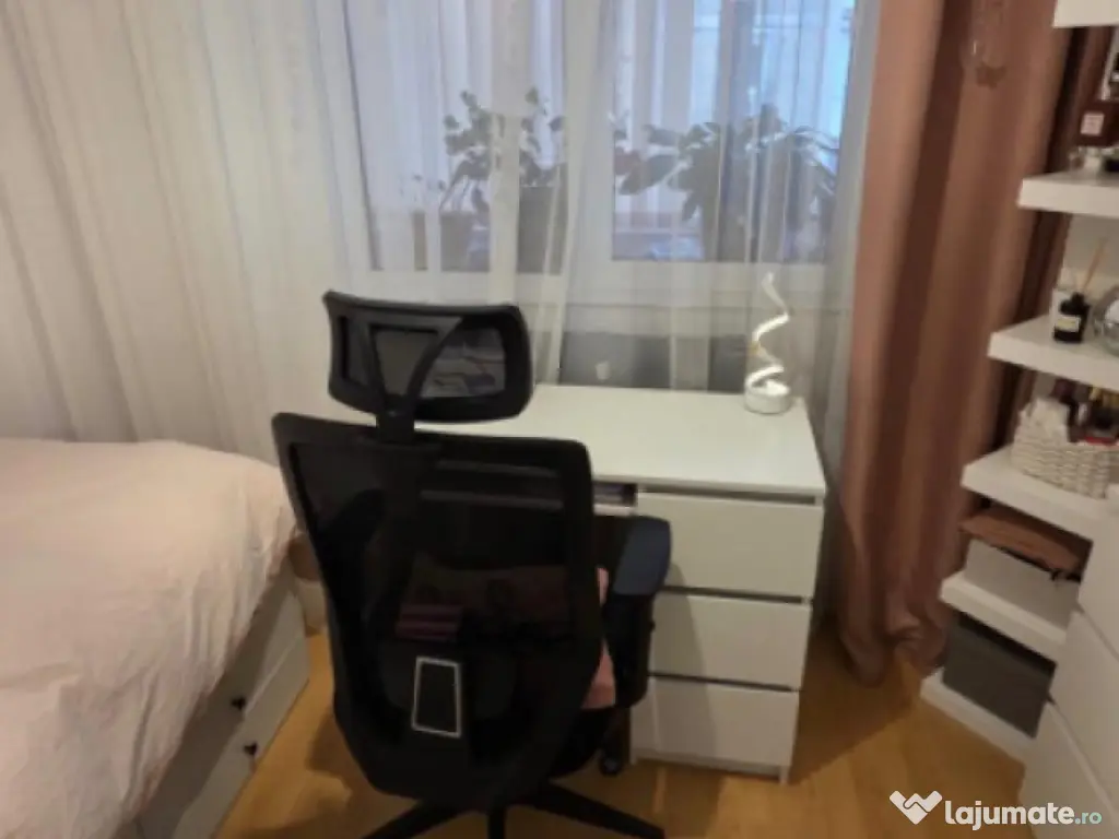Chirie apartament 4 camere 88 mp mobilat și utilat - Centru
