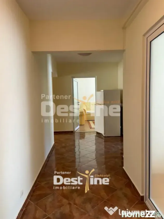 Chirie apartament 4 camere 88 mp mobilat și utilat - Centru