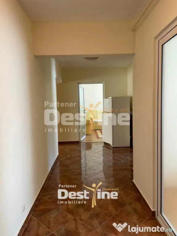 Chirie apartament 4 camere 88 mp mobilat și utilat - Centru