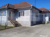 Casă spațioasă cu teren generos de 1447 mp în Șomcutu M