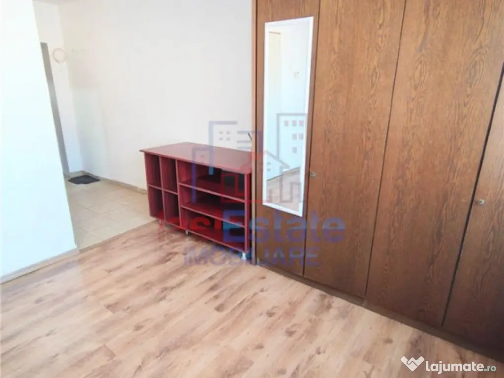 Apartament 1 camera Etaj 1 cu centrala