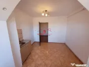 Apartament 3 camere cu centrala pe gaz !